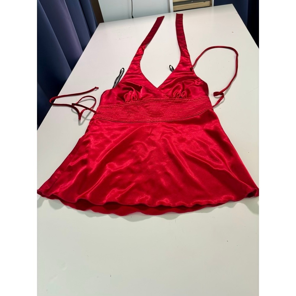 Halter Top Womens Medium Red Satin Tie Y2K Dark Romance Coquette Clubwear Bold